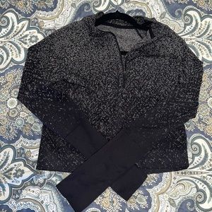 Lululemon rest less cropped half zip